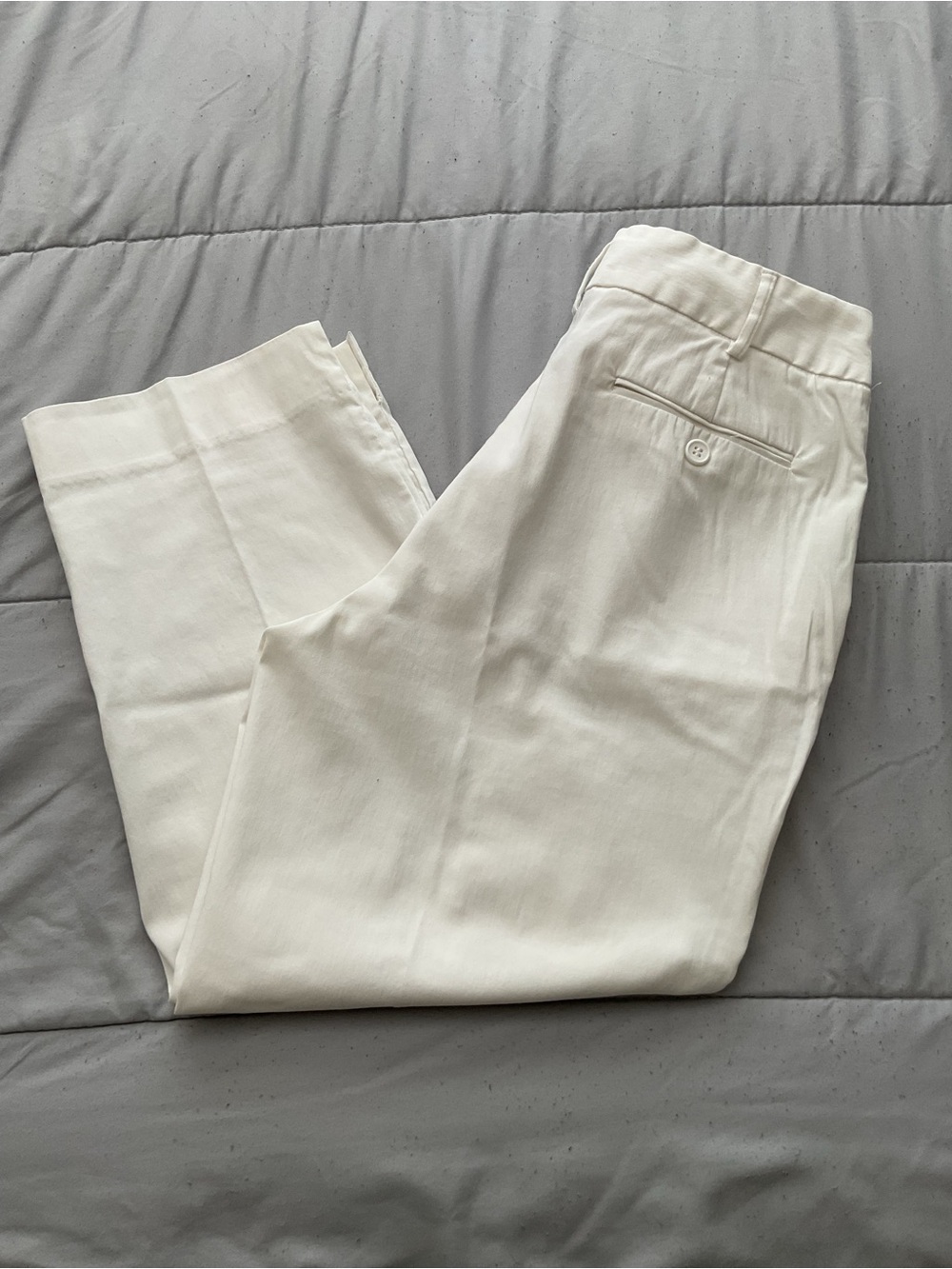 Dressbarn women’s Cream Chino Pants - Picture 2 of 6